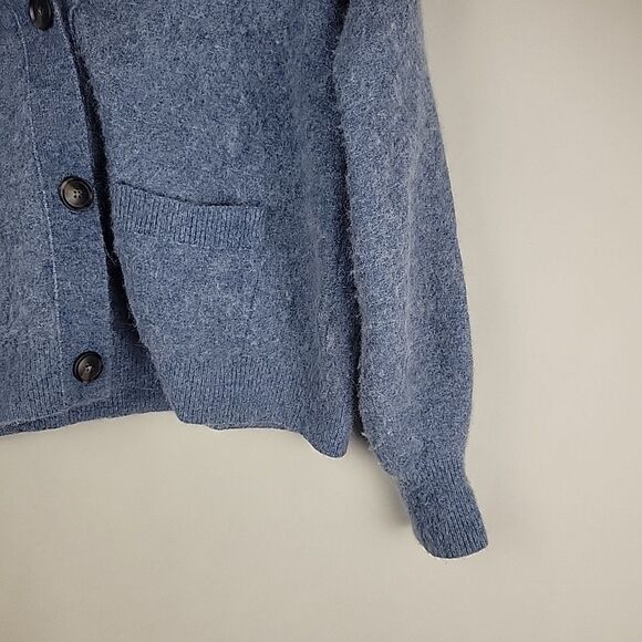 Banana Republic Alpaca Wool Blend Cropped Cardigan Womens Small Blue Soft Fuzzy - Picture 8 of 11